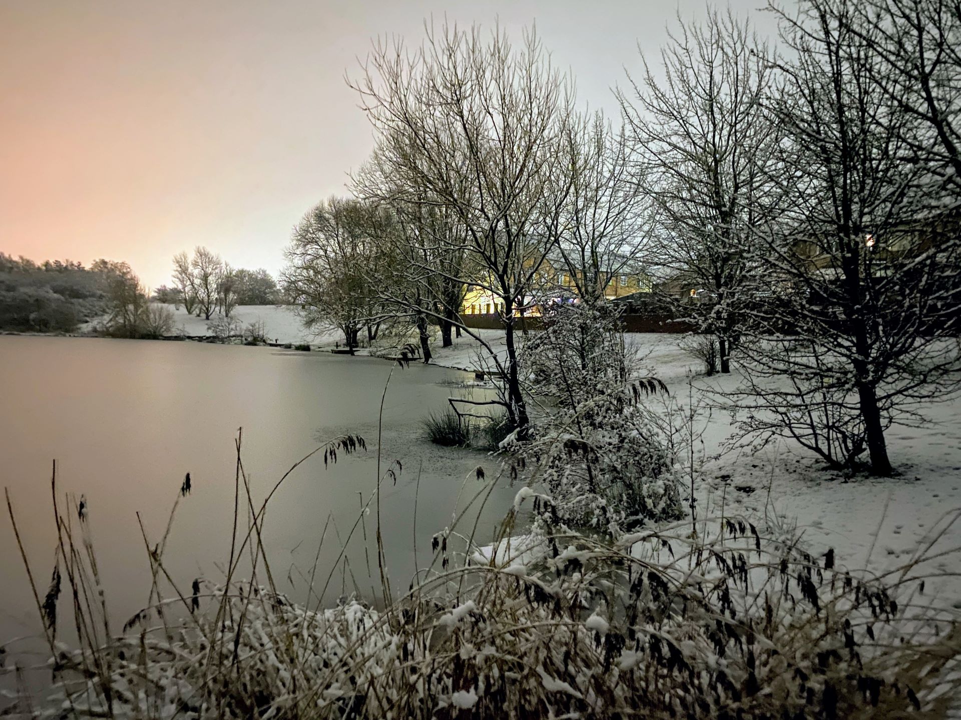 Picture of an icy lake