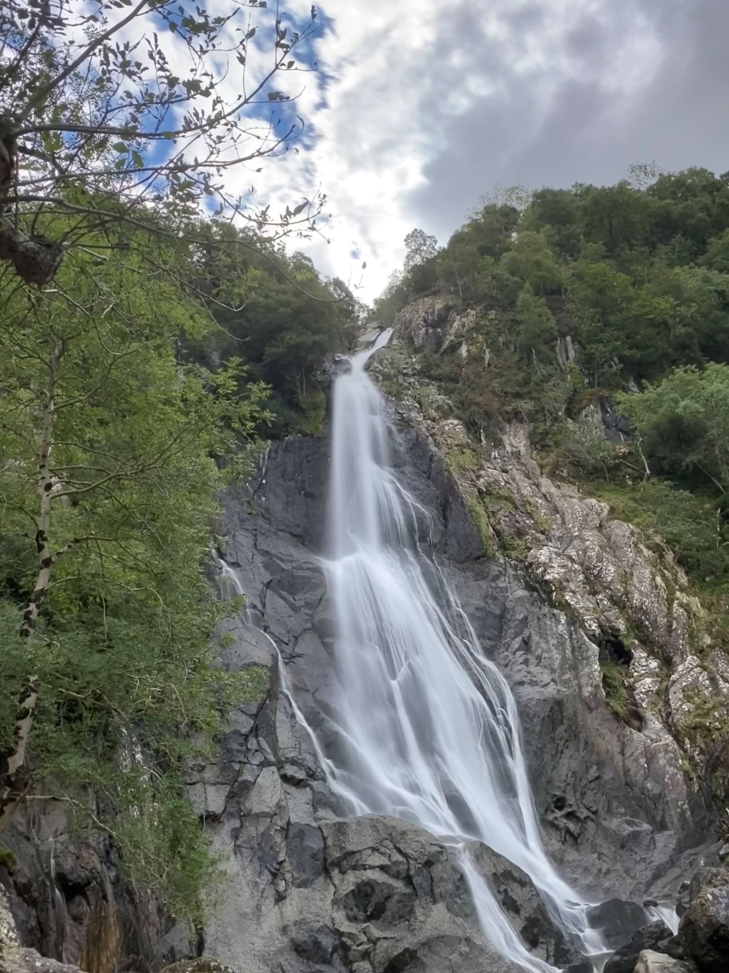 Picture of a waterfall